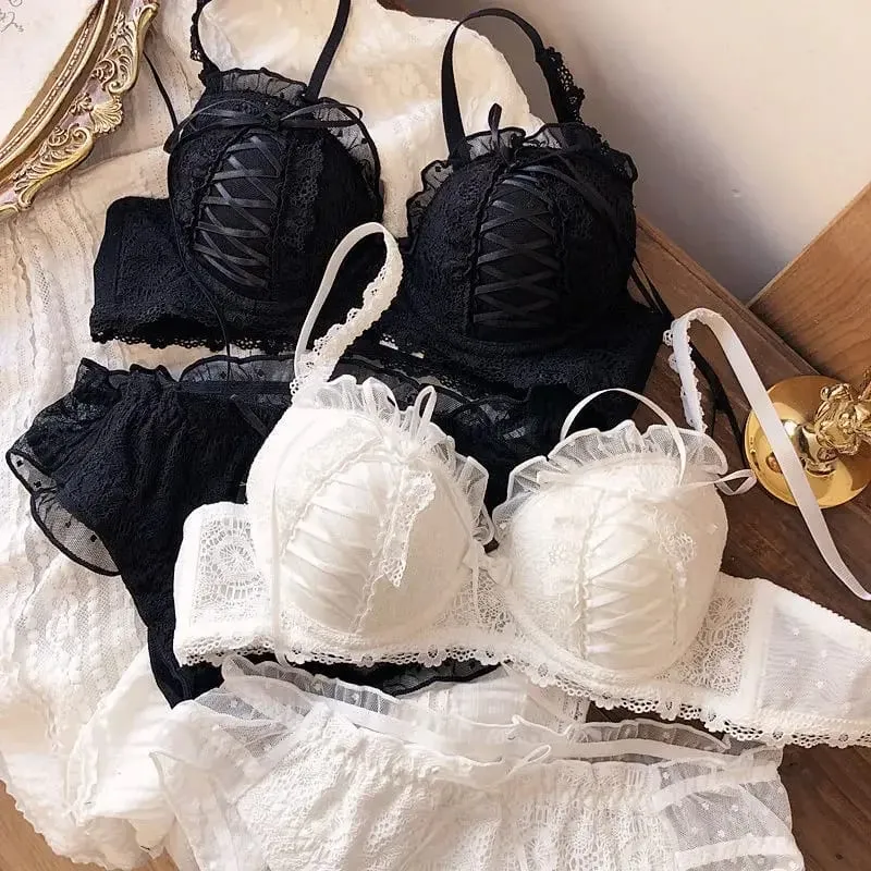 Dessous mit Spitzenbesatz, ein sexy BH-Set für Frauen mit kleinen, gerafften Brüsten und ohne Stahlringe