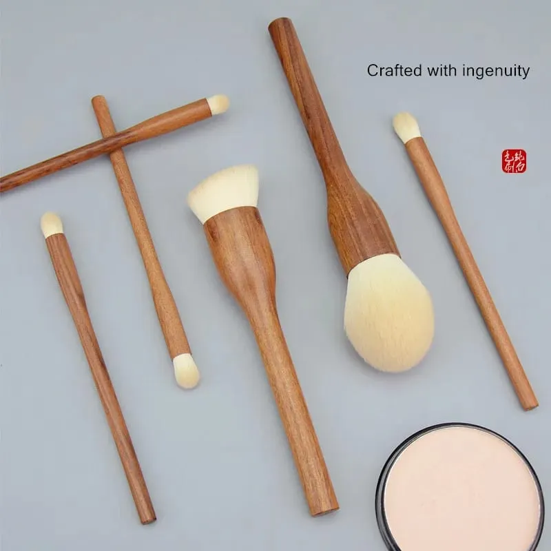 Sandalwood Handle Makeup Brushes Foundation Powder Highlighter Sculpting Eyeshadow Smudge Blender Detail Cosmetic Brush Tool
