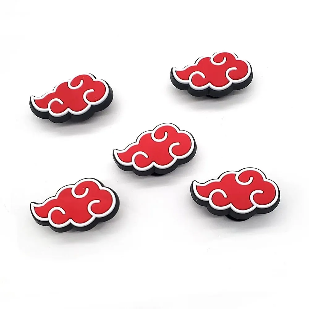 "Naruto mercadoria Akatsuki organização logotipo sapato encantos sapatos       com buracos fivela DIY atacado masculino"