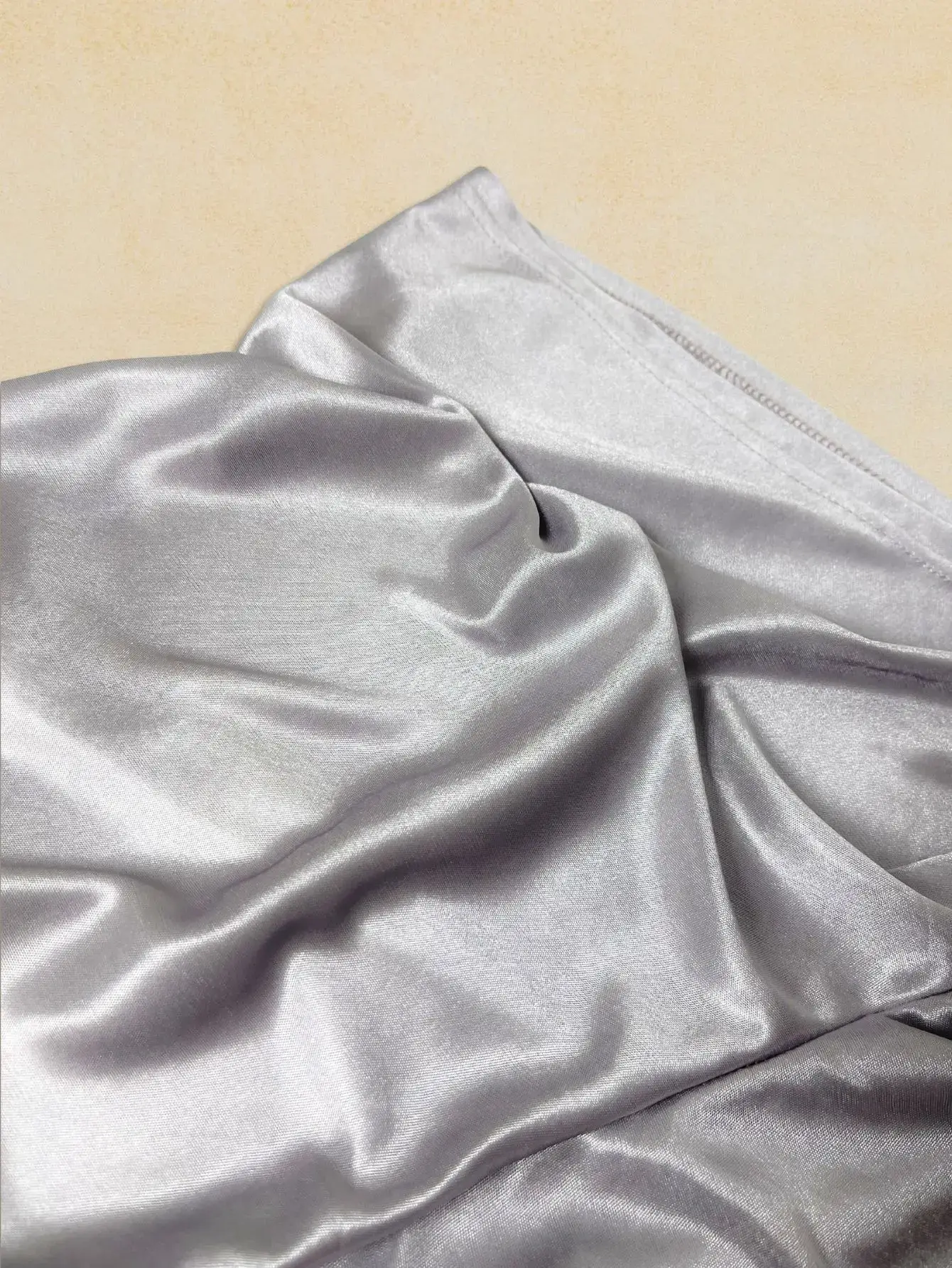1Pc Semi Sheer hommes sous-vêtements glace soie métallique brillant dormeur pantalon bande élastique conception confortable décontracté vêtements de nuit sexy Shorts