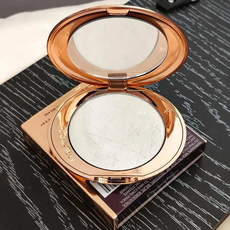 Charlotte Micro Light Powder Air Cushion Small Gold Plate Setting Powder 2 Color Powder Blusher Essence Oil Tilbury Cosmetics — image 19