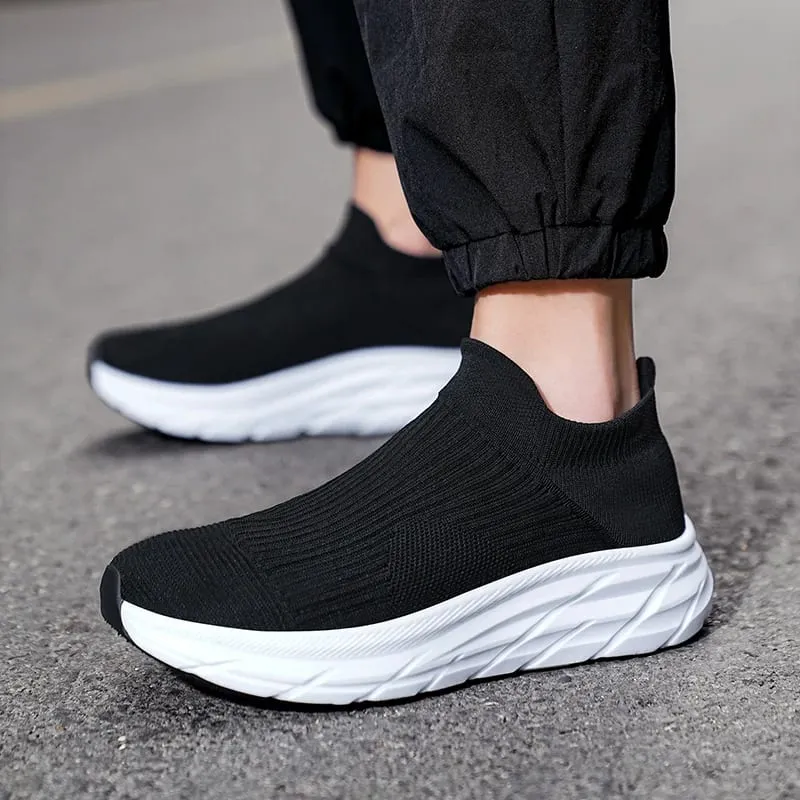 Men's Running Shoes Lightweight Breathable Mesh Elastic Comfortable Durable Fashion Casual Hot Selling Sports Sneakers