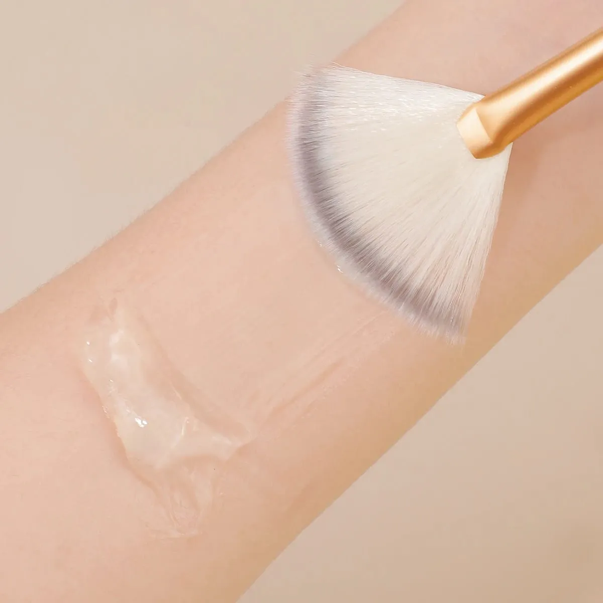 Pinceaux de maquillage pratiques pour le visage, en éventail, doux et portables, pour masque, outils cosmétiques pour dames et filles, charme des ongles, beauté, nouvelle collection