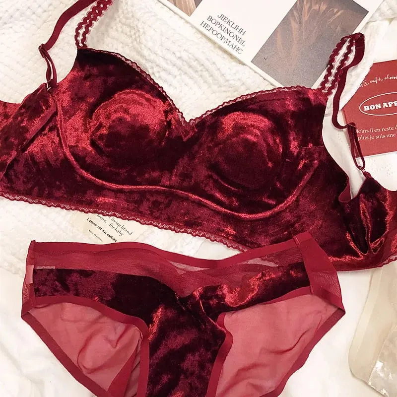 Autumn Winter Warm Velvet Trackless Bra Set Comfortable Wireless Lightweight Comfortable Lingerie For Women Sexy Underwear Sets