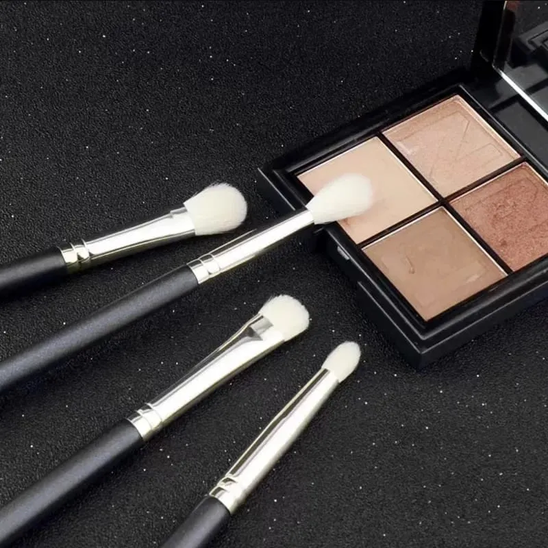 4Pcs Makeup Eyeshadow Brush Flat Eye Shadow Shader crease Blending Brushes Goat Hair Eye Shadow Liquid Cream Powder Make Up Tool — image 4