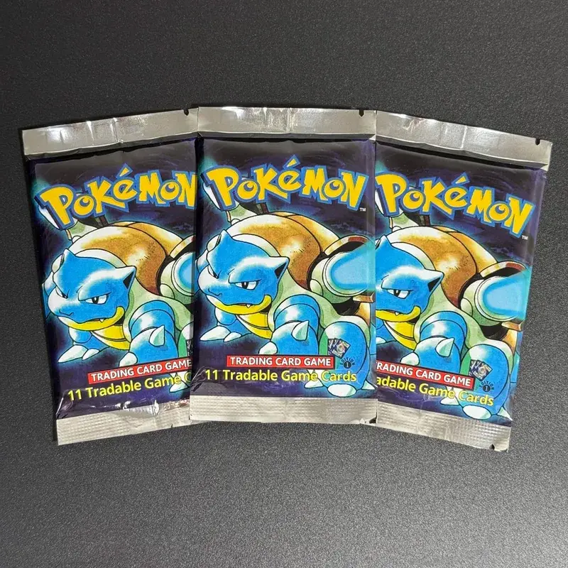 1ST Edition Basisset 1999 Booster Pack TCG Basisset Onbeperkt spelkaarten Pokemon Charizard Blastoise Venusaur PTCG Collectible