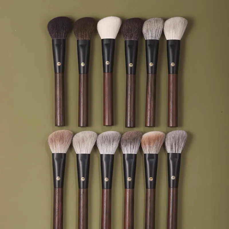 Professional Handmade Makeup Brushes 1PC Squirrel Fox Horse Goat Hair Angled Contour Brush Walnut Handle Make Up Brush