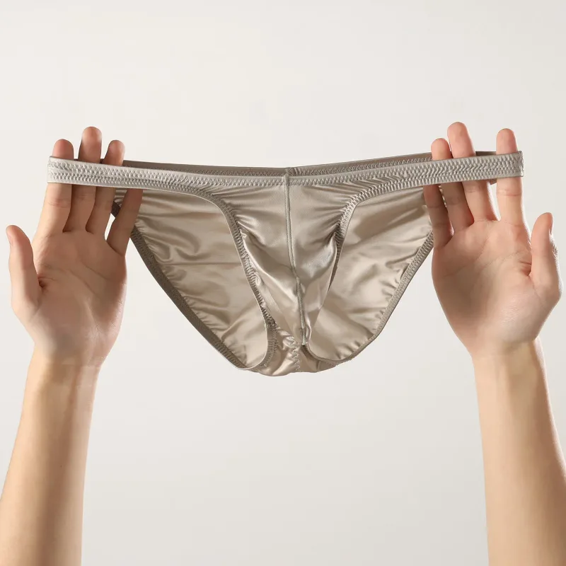 Cuecas de ginástica masculinas de cintura baixa, roupa íntima de cetim suave para treinamento esportivo, musculação, ultrafina, secagem rápida, treino de fitness, levantamento de bunda