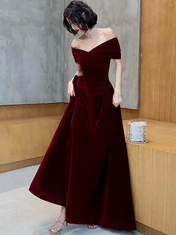 Lautaro 春ロング高級エレガントなワインレッドソフトベルベットイブニングパーティーウェディングドレス女性 2022 オフショルダーマキシドレス
