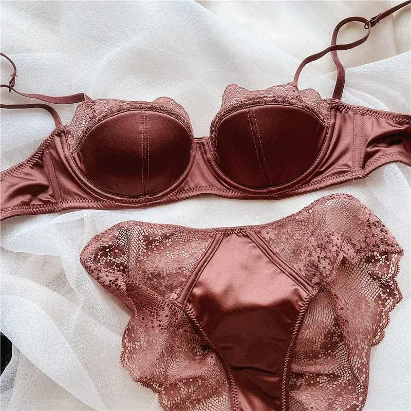 Women Half Cup Lace Bra Set Thin Underwire Sexy Minimizer Bra Anti‑Sag Side Support Hide Armpit Fat Ladies Lingerie Set 2‑38