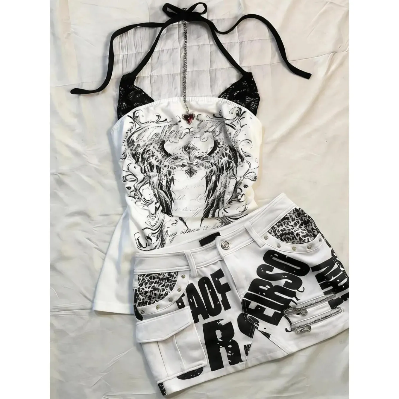 Women Y2K Gothic Angel Wing Rhinestone Halter Cami Top Grunge Dark Alt Fashion Sleeveless Lace Trim Backless Vintage Streetwear