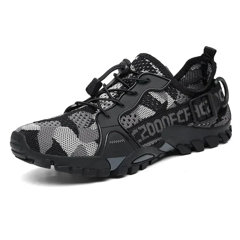 Plus Size Outdoor Shoes Men's Summer Breathable Walking Shoes Women's Hiking and Wading Mesh