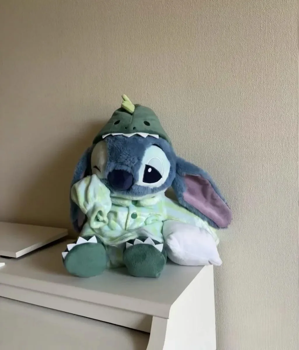 Boneka Mewah Kartun Stitch       , Sofa Kamar Tidur Bantal Lempar Hadiah Ulang Tahun Mainan Mewah Boneka Mainan Dekorasi Rumah Dekorasi Pesta