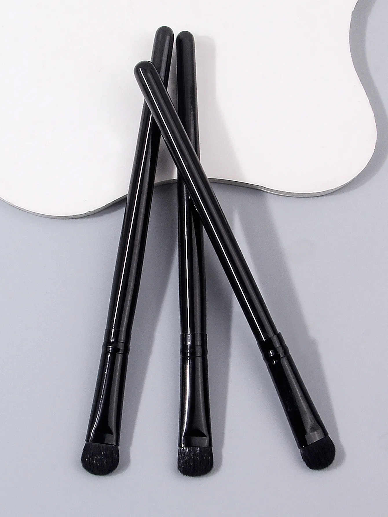 3PC Pro Eye Brush Set - Soft Blending & Packing Eye Shadow Brushes Skin-Friendly Daily Makeup Kit for Beginners