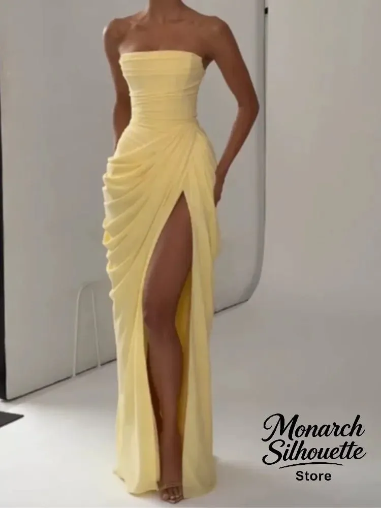 우아한 노란색 Strapless Pleated 롱 드레스 여성 세련된 솔리드 민소매 허리 Cinching 분할 가운 2026 레이디 이브닝 파티 가운