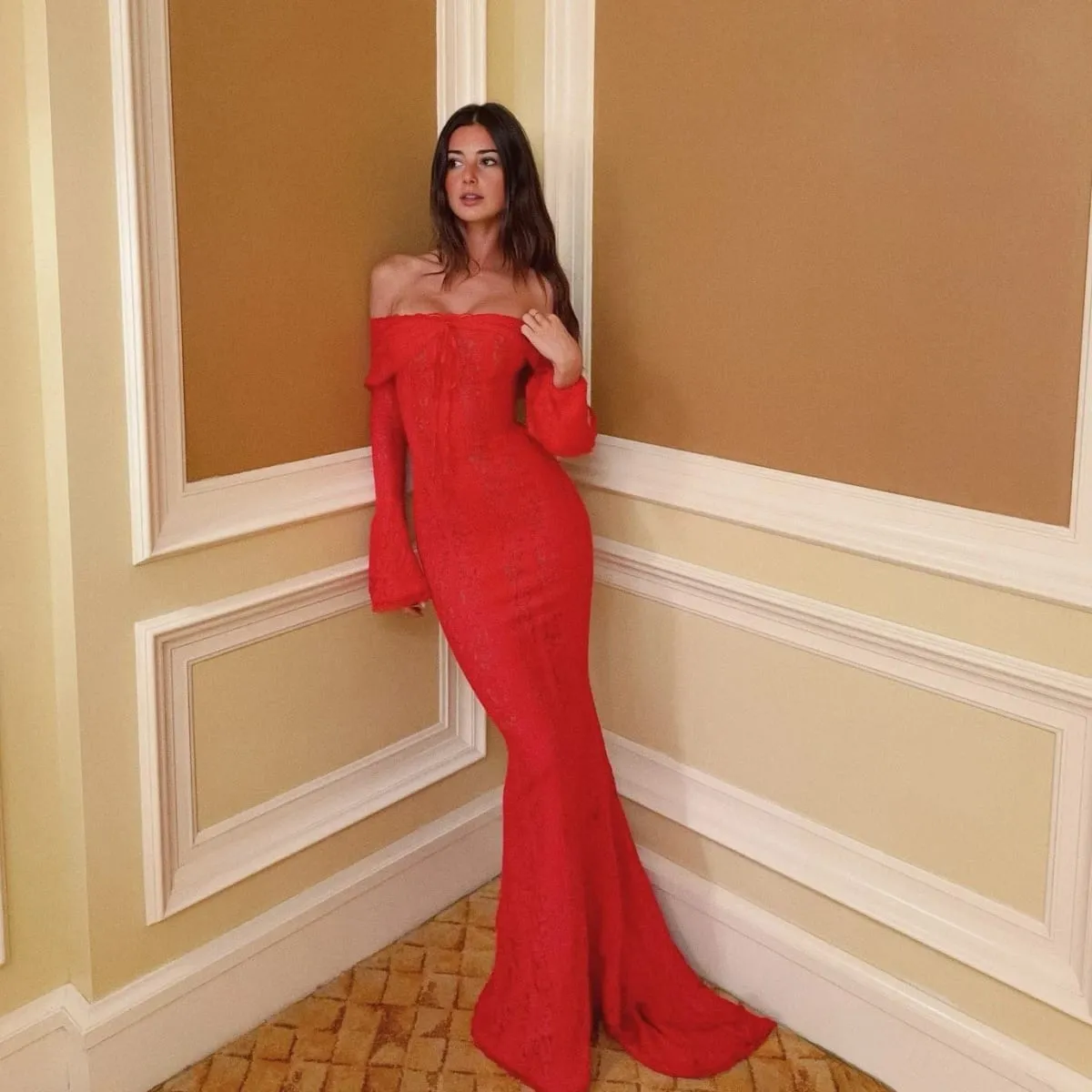 Oligai Autumn Off-Shoulder Maxi Dress Elegant Lace Flare Sleeves Red Evening Party Dress Women's New Arrival 2025 Cocktail Dress