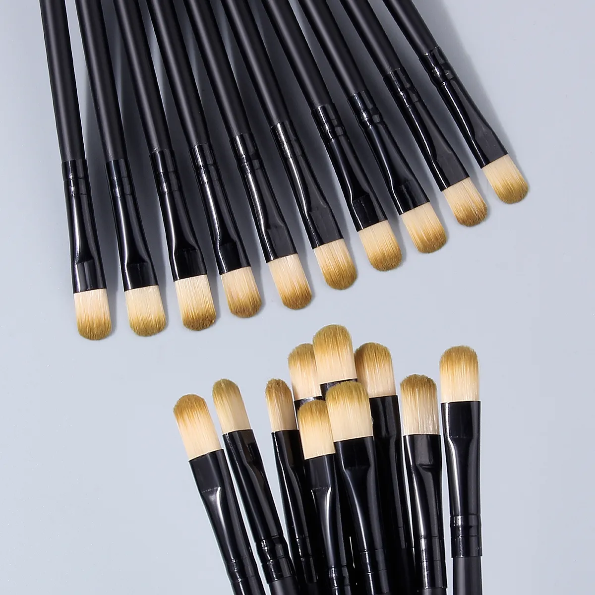 Hot Sale 10PCS Flat Eye Shadow Brushes Black Handle Soft Bristle Eyeshadow Applicator Brushes for Beginner Eye Makeup