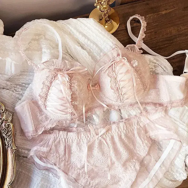 Dessous mit Spitzenbesatz, ein sexy BH-Set für Frauen mit kleinen, gerafften Brüsten und ohne Stahlringe