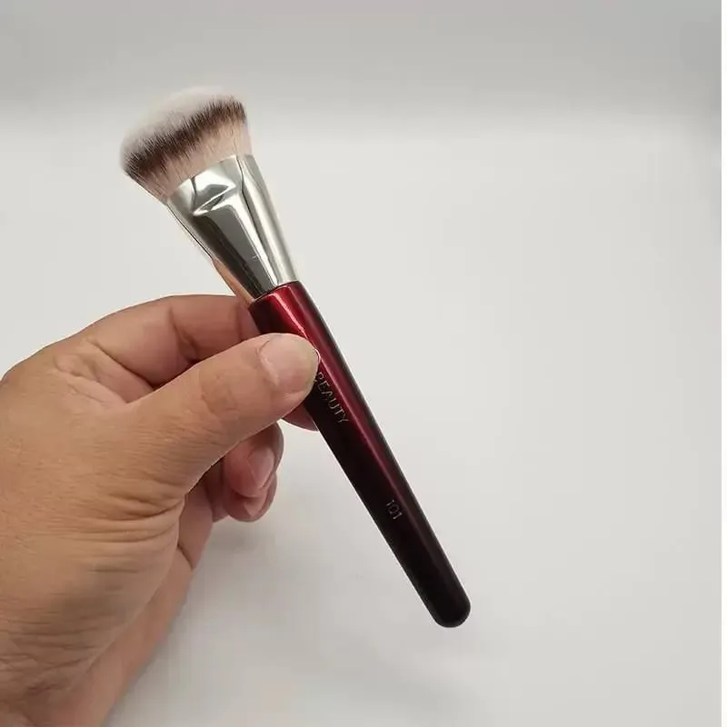 1pc Angled Liquid Base Foundation Makeup brushes Contoured Concealer Make up brushes Red wood handle cosmetic tools 101
