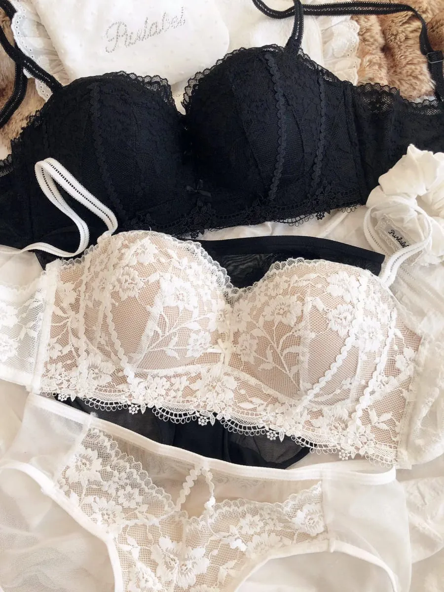 Kvinnors sömlösa underklädesset Sexiga spetsblommor Broderi BH Tjocka 1/2 kopp Push Up BH:ar Avtagbar rem Underkläder Trosor Set