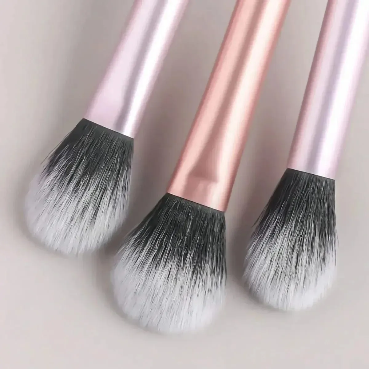 12pcs Makeup Brush Kit Soft Synthetic Hair Make Up Brushes Foundation Blush Eyeshadow Cosmetic Makeup Tools — image 6