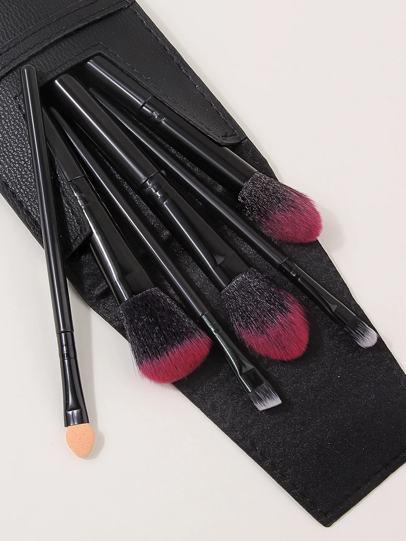 `8Pcs Makeup Brush Set with Storage Bag Triangle Powder Puff Professional Face Eye Cosmetic Brushes Beauty Kit — image 6