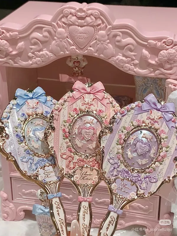 Flower Knows Handheld Makeup Mirror Midsummer Night Strawberry Cupid Bunny Garden Relief Pattern Limited Color Makeup Tool Kit