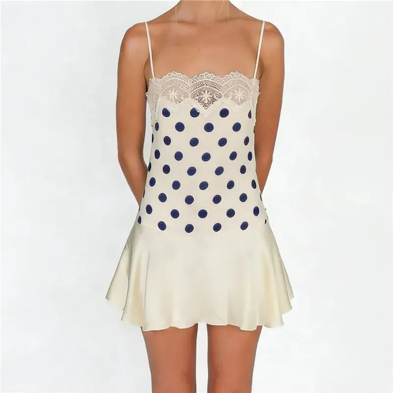 Frauen Y2K Polka Dot Cami Kleid Spitze Trim Spaghetti Strap Satin Rüschen Saum Bodycon Mini Kleid Sommer Casual Streetwear