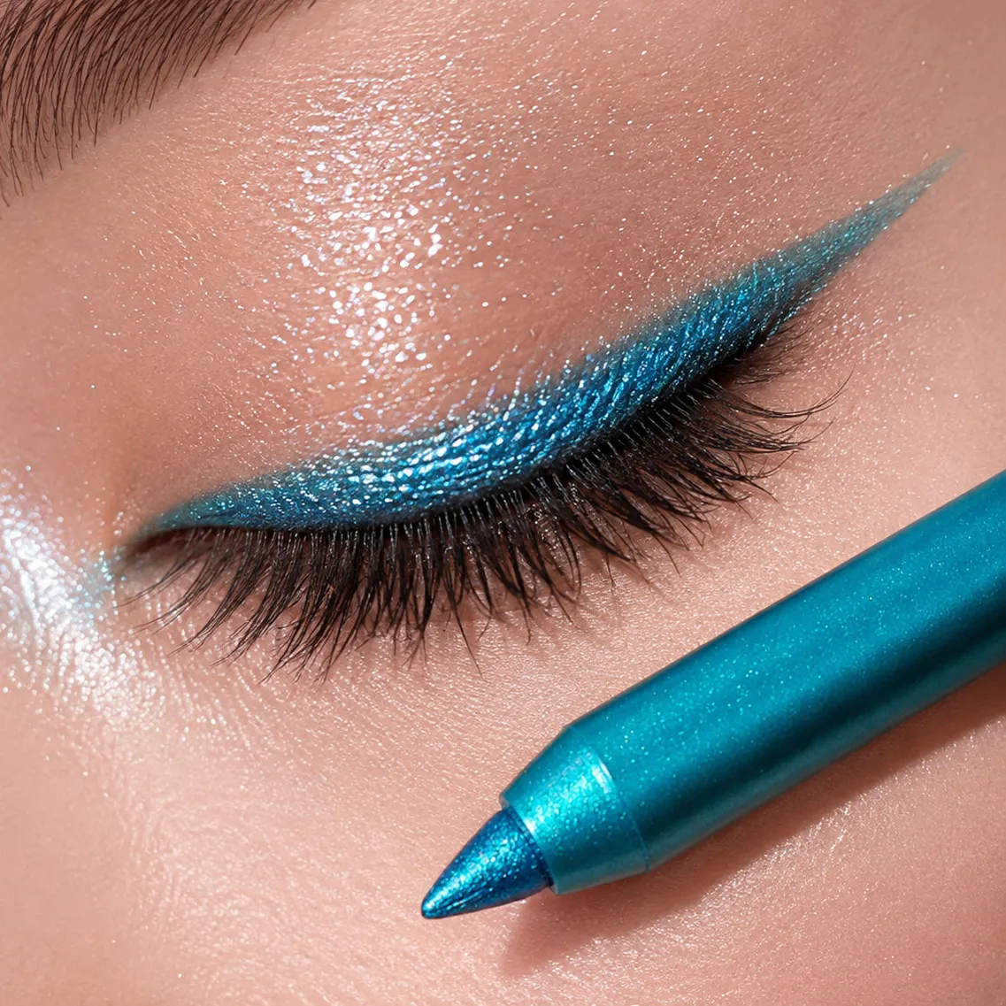 Waterproof Pearlescent Blue Green Eyeliner Pencil Long-Lasting Metallic Glitter Eye Liner Gel High Pigmented Punk Eye Makeup