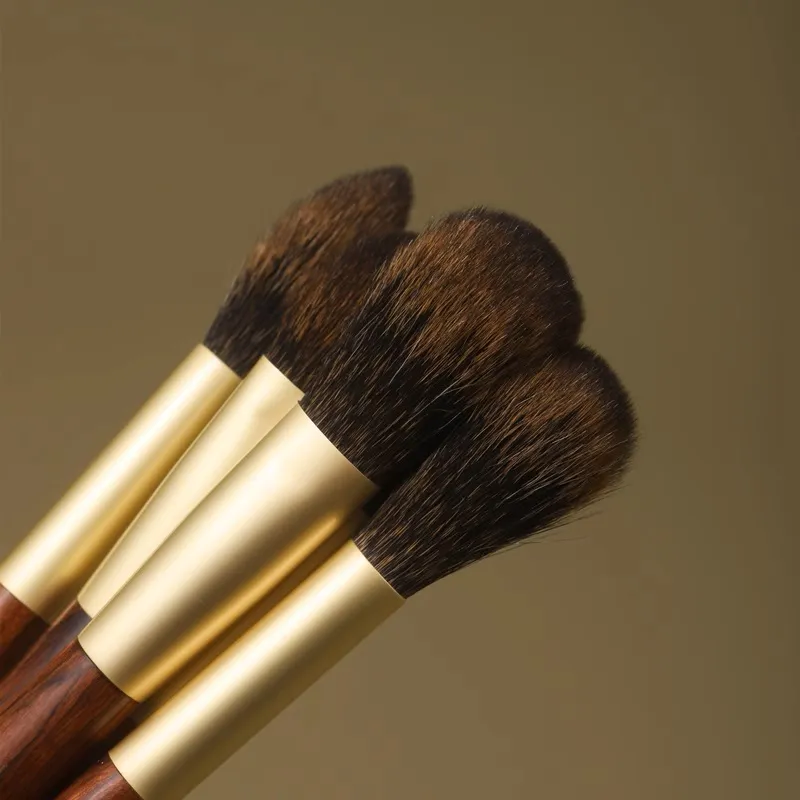 Professional Handmade Makeup Brushes 1PC Soft Squirrel Hair Blush Highlighter Brush African Rosewood Handle Make Up Brush — image 4