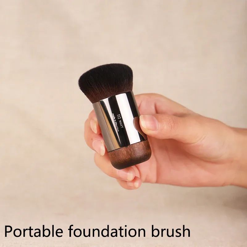 Professional Soft Makeup Brush Makeup Tools Liquid Foundation Concealer Make Up Brush Wood Handle Brushes Beauty Tool Wholesale