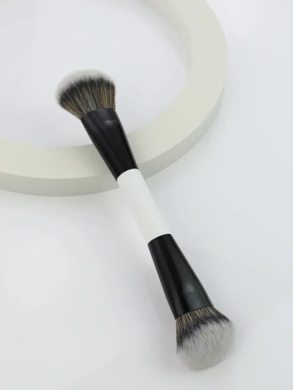 Double Head Makeup Brushes 2 In 1 Flat Angled Foundation Concealer Contour for Blending Loose Powder Liquid Cream Cosmetic Tools