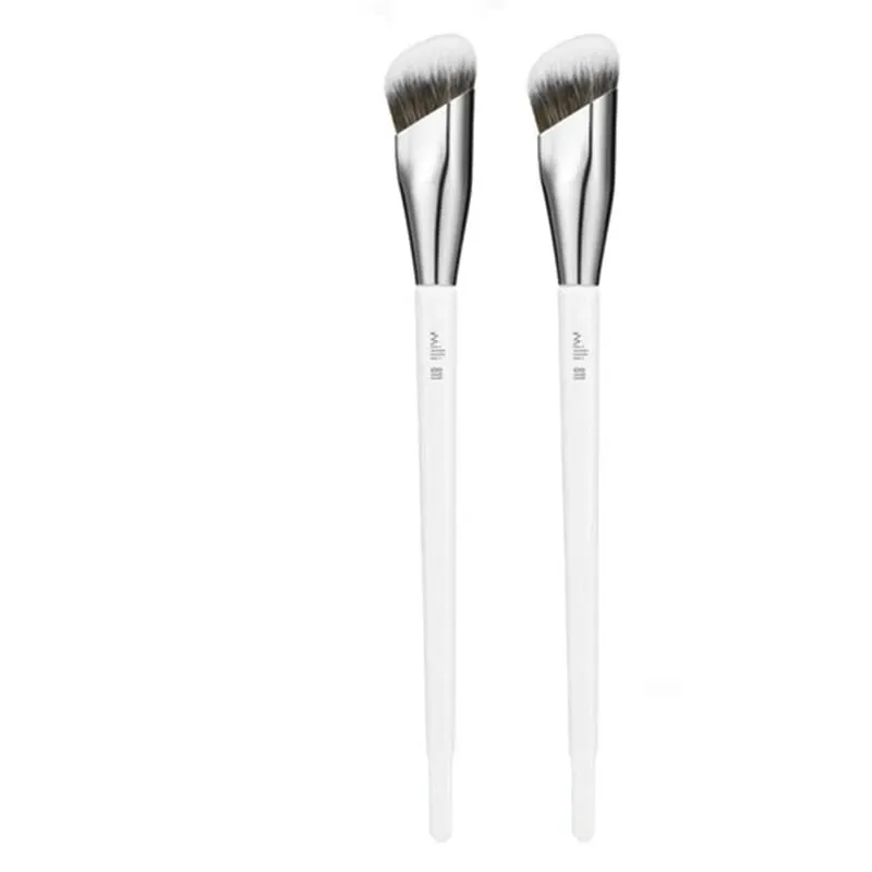 1pc White 811 Corrector Makeup Brushes Angled Liquid Foundation Base Make up Brush Detail Face Essential Concealer Beauty tool