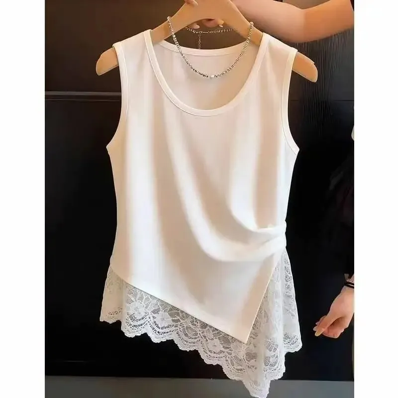 Spring and summer large-size women's clothing new commuter wind pleated design sense lace lace splicing irregular vest — image 6
