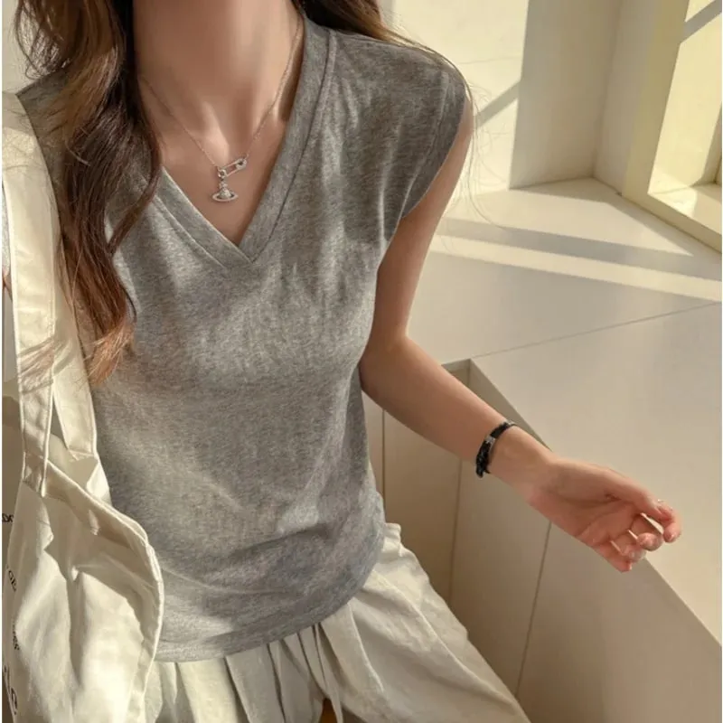Solid-Color Cotton V-Neck Base Layer Tank Top Women's Soft Breathable Sleeveless Top Outerwear