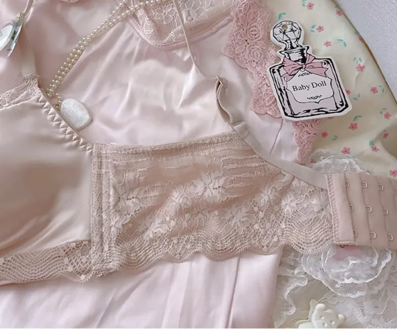 Ropa interior grande de pecho pequeño engrosada de princesa rosa, lencería de látex modal recogida para mujer, conjunto de bragas con lazo sin anillo de acero