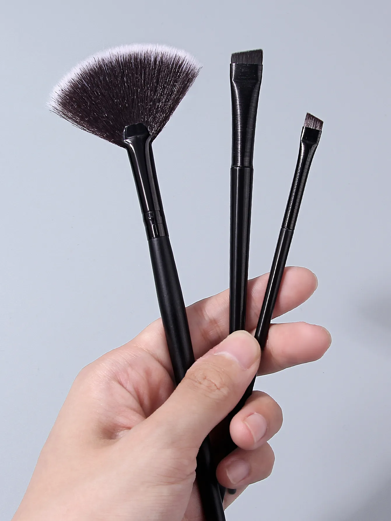 3PCS Fan Highlighter Brush Angled Eyebrow Eyeliner Makeup Brushes Set Soft Synthetic Hair Precise Eye Face Cosmetic Brushes