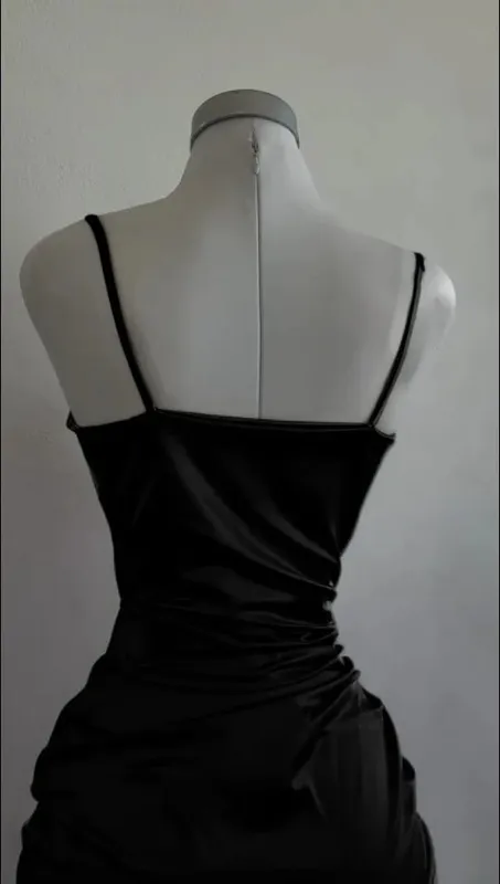 2026 New Style Strapless Ruffled Slit Sexy Form-Fitting A-line Dress — image 4