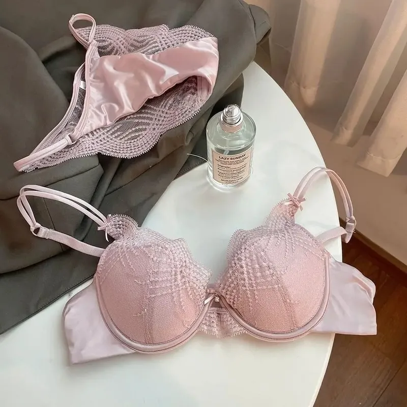 Ladies Lace Lingerie Set Pure Desire Aesthetic Deep V Thin Straps Thin Cup Soft Underwire Push‑Up Bra Underpants S-XL