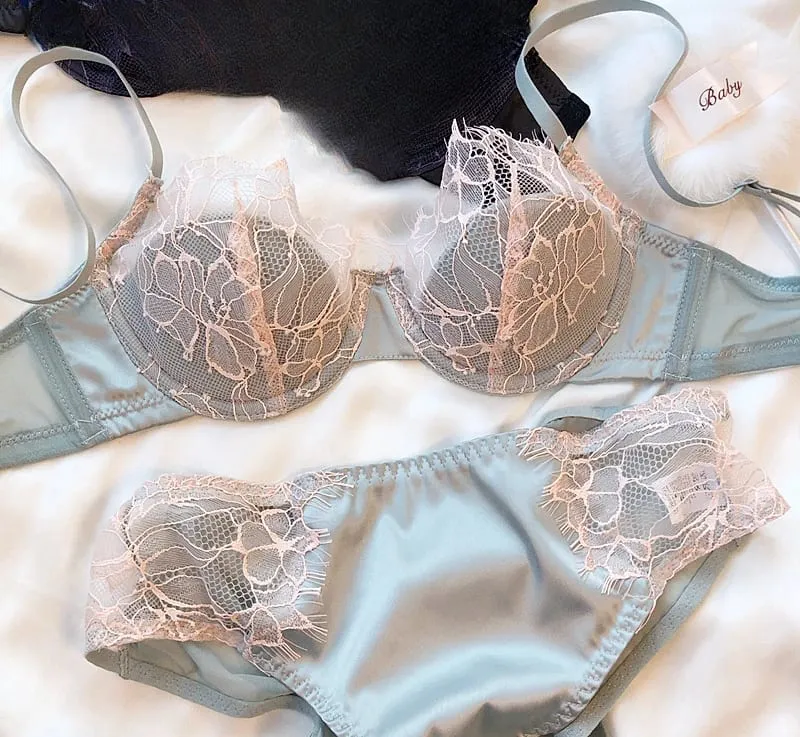 French Sexy Lacy Lacy Underwear Set Thin Bra with Big Breasts and Small Bra Soft Underwire Anti-sagging Side Milk