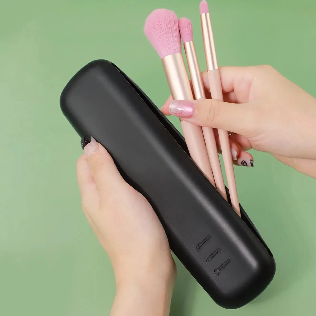 2PcsTravel Makeup Brush Holder Silicone Cosmetic Brushes Bag Makeup Sponge Case Portable Waterproof Makeup Tools for Women