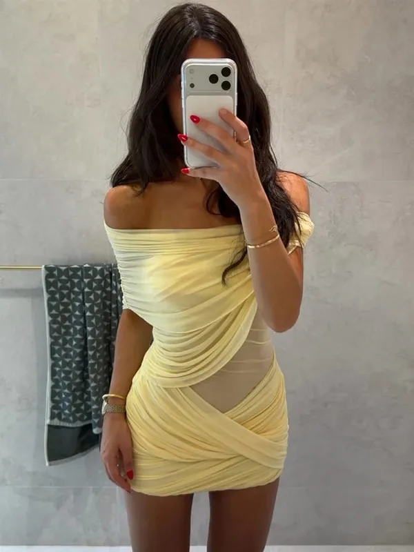우아한 노란색 Strapless Pleated 롱 드레스 여성 세련된 솔리드 민소매 허리 Cinching 분할 가운 2026 레이디 이브닝 파티 가운