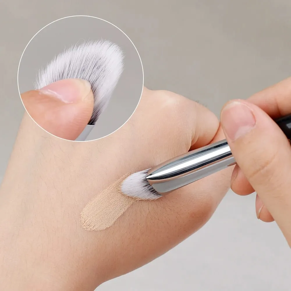 Professional Triangle Cone Makeup Brushes Cover Dark Circles Foundation Concealer Brush Cosmetic Face Detail Brush Beauty Tools — image 3