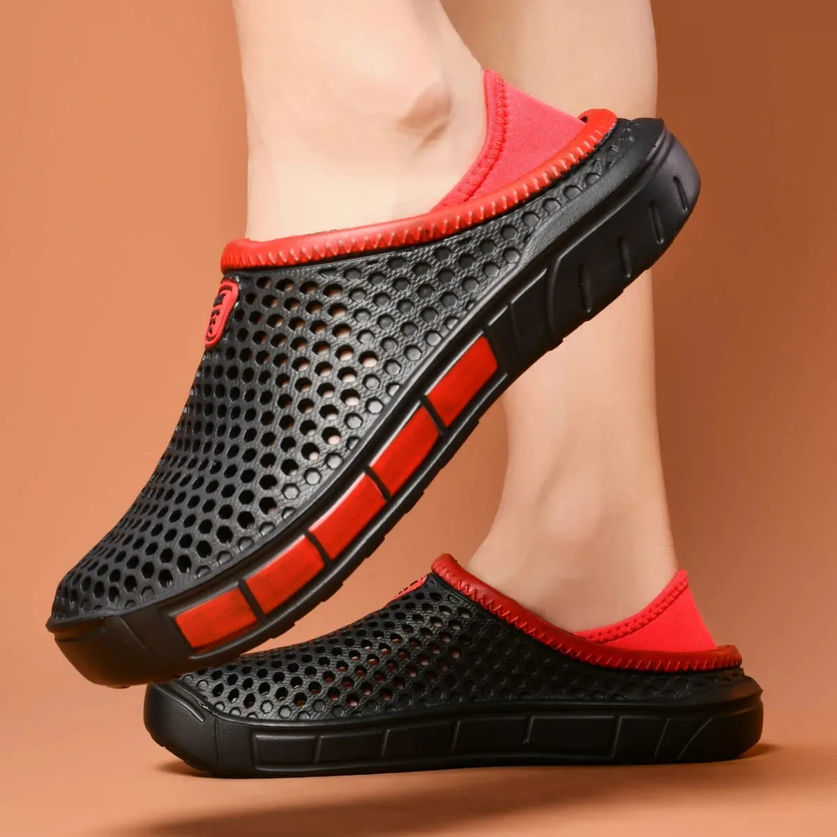 Breathable and lightweight these men's casual clogs are highly versatile! Available in multiple colors they redefine summer tr