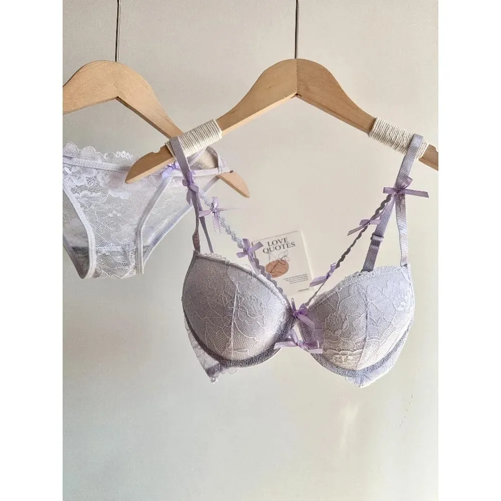 セクシーなWomen Pure Style Red Bow Lace Bridal Lingerie Set Push Up Bra Panty Suit Small Chest Party Wedding Intimate Wear