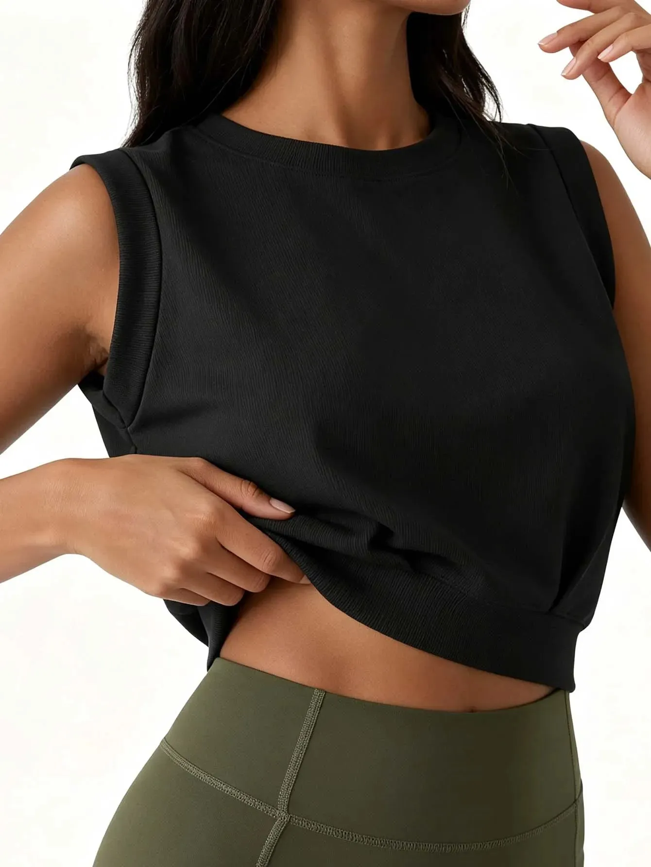Lady's ribbed round-neck sleeveless fitted crop top solid color loose-fitting sports top casual fitness running yoga top