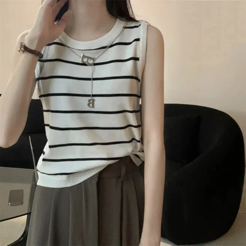 Colorfaith New 2024 Basic Bottoming Striped Chain Elasticity Vests Women Tank & Camis Autumn Winter Wild Crop Short Tops V3420DG — image 4