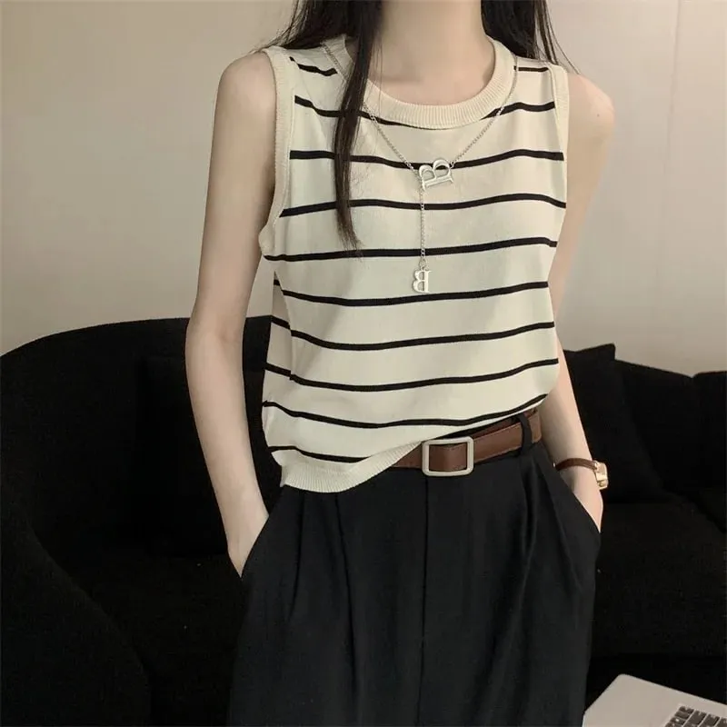 Colorfaith New 2024 Basic Bottoming Striped Chain Elasticity Vests Women Tank & Camis Autumn Winter Wild Crop Short Tops V3420DG — image 1