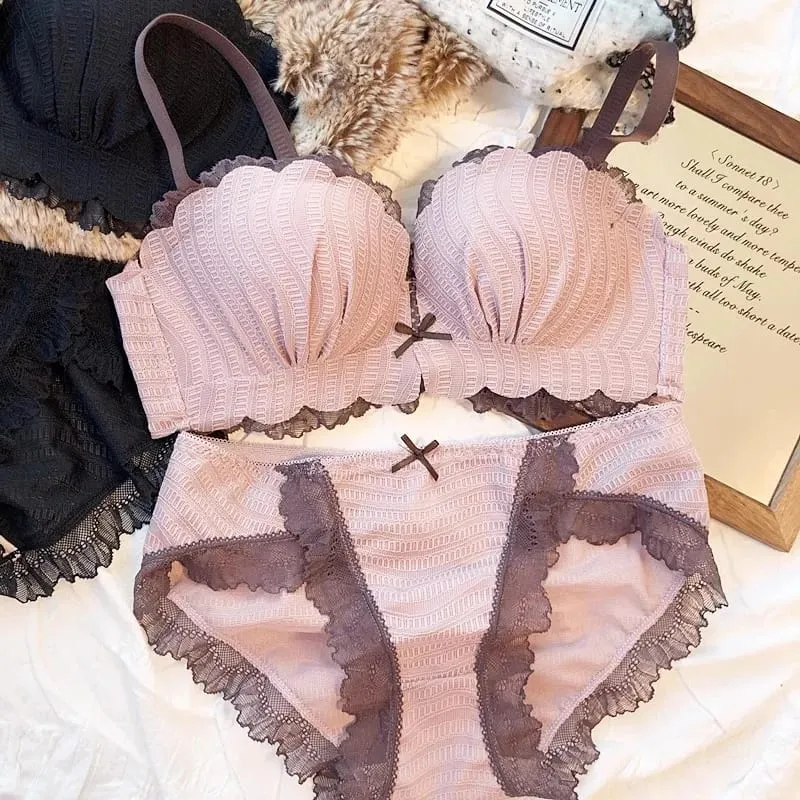 Sweet Contrast Color Lace Manipis na Kasuotang Panloob Para sa mga Young Girls Intimate One-Piece Seamless Maliit na Bra at Panty Set Cotton Lingerie