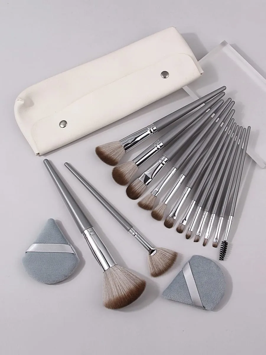 Soft Makeup Brushes Set with Triangle Powder Puff Portable Bag Foundation Blush Eyeshadow Blending Tools for Women Beginners